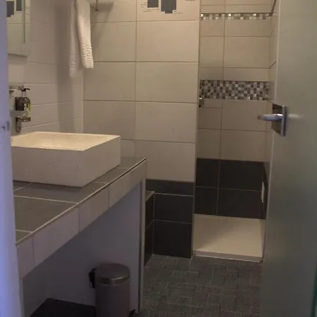 Hotel Logis Le Clement V