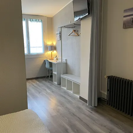 Hotel Logis Le Clement V