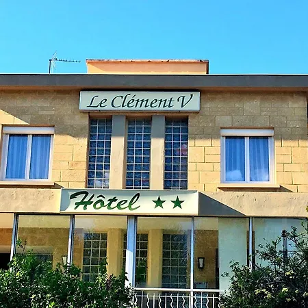 فندق Logis Le Clement V 2*