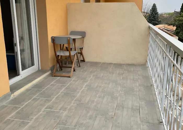 Logis Le Clement V 2* Рокемор