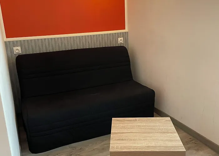 Logis Le Clement V Otel Roquemaure (Gard)