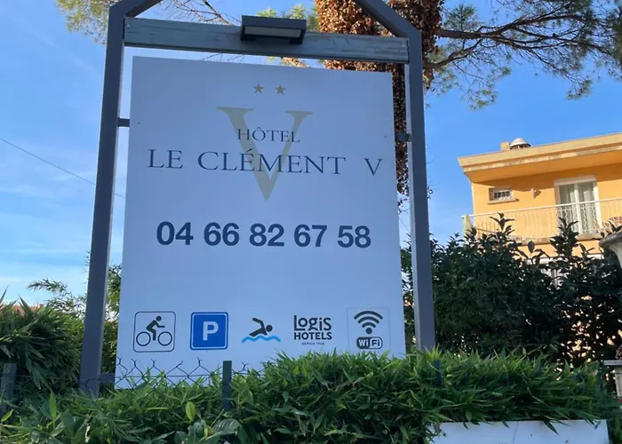 Logis Le Clement V 2* Рокемор